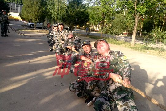 北京军训:加强企业育人的课余时间管理