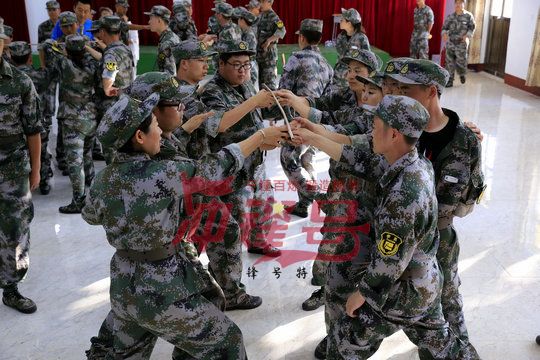 北京军训：挫折并不可怕，绝不推卸责任 