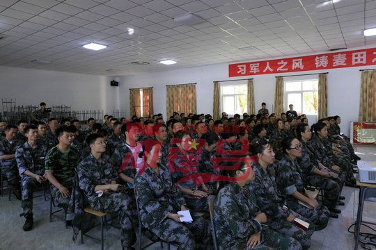 北京军训：无论从事什么职业，都会用全部热忱去努力