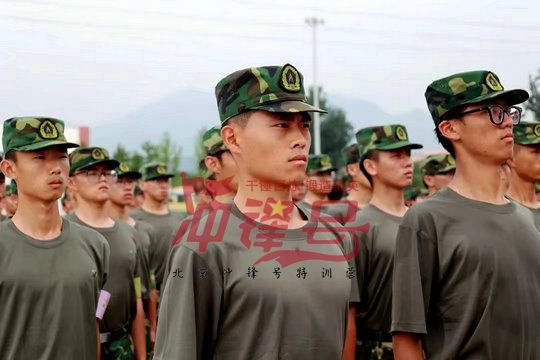 北京军训：团队如果缺乏服从精神，就不会有执行力和竞争力