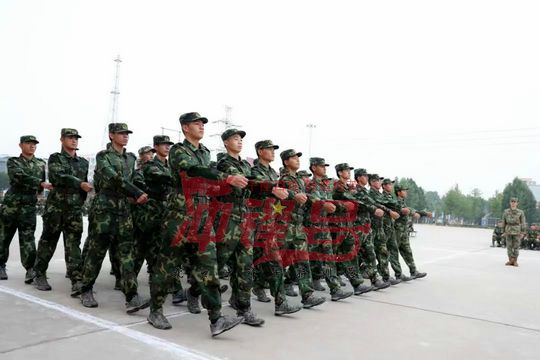 北京军训:欲望可有,但不能无止境