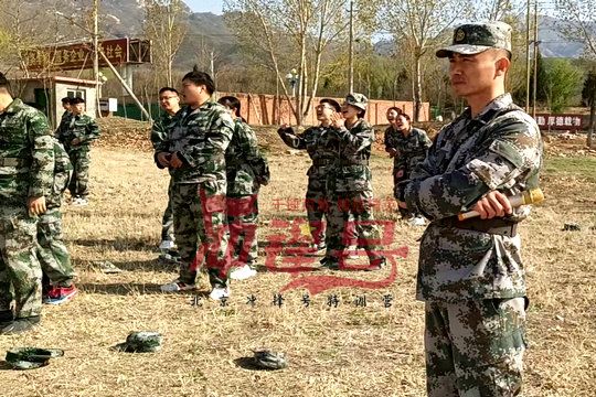 北京军训:上司的权威不容冒犯