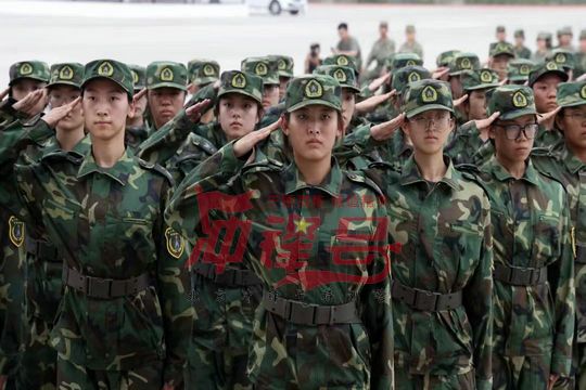 北京军训：铁的纪律是军队的灵魂，都必须无条件服从