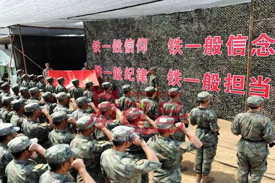 北京军训:没有一个成功者是独行侠
